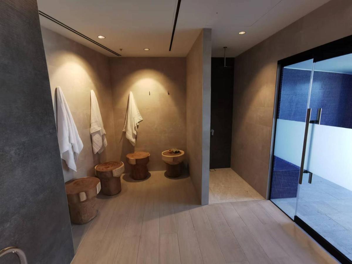 2 Bedroom Luxurious Family Apartment Next To Pacific Fair - Broadbeach Gold Coast Gc22 Dış mekan fotoğraf