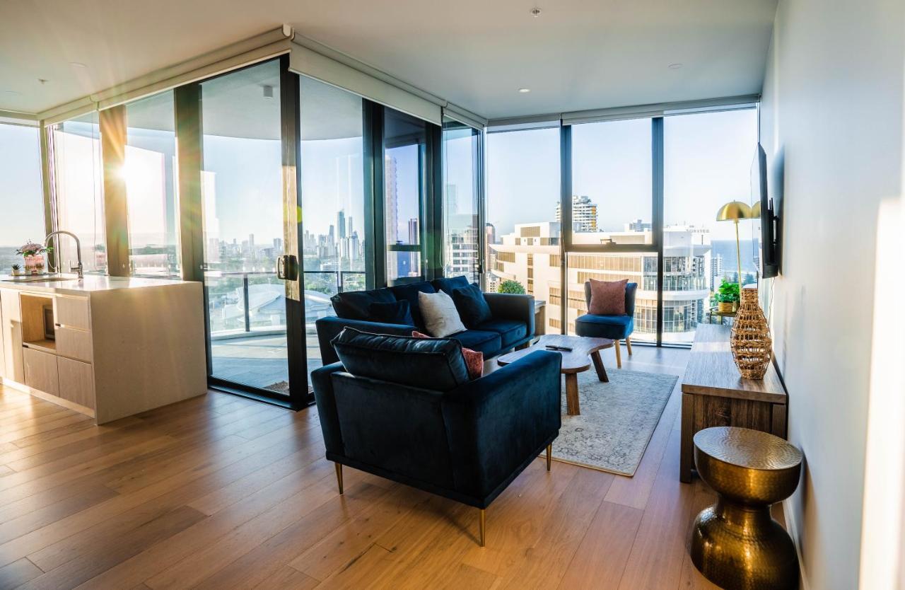 2 Bedroom Luxurious Family Apartment Next To Pacific Fair - Broadbeach Gold Coast Gc22 Dış mekan fotoğraf